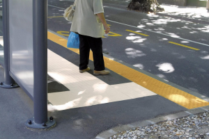 baldosa podotáctil para accesibilidad visual en Lima